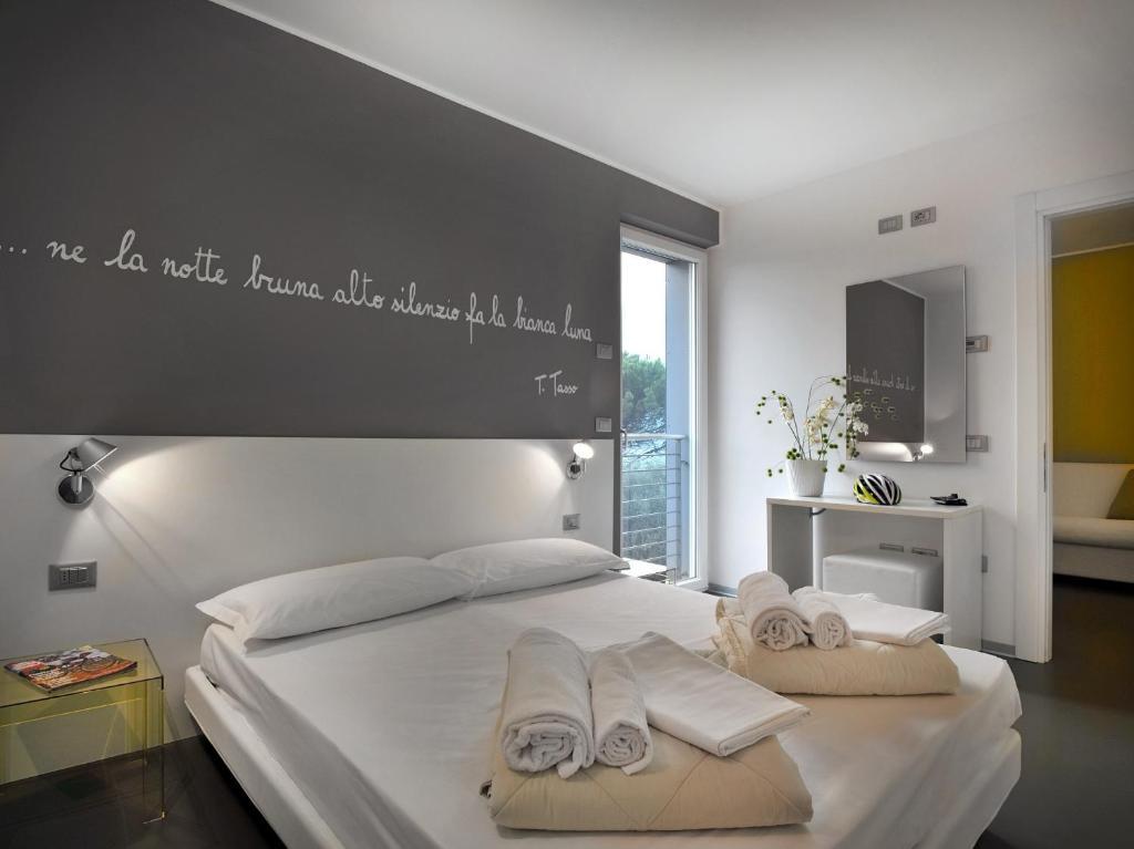 Gardabike Residence Torbole Sul Garda Habitación foto